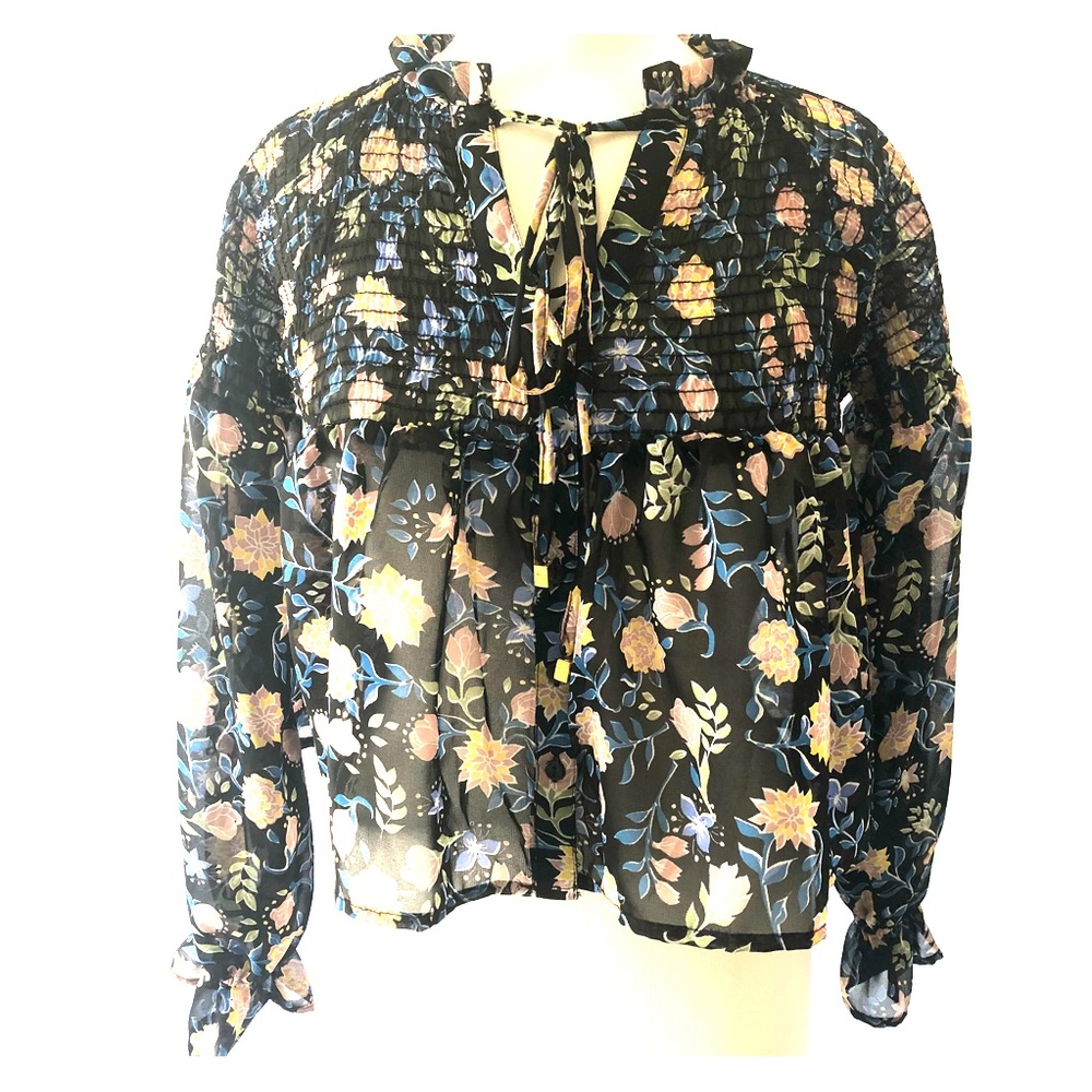 TOP/BLOUSE TRUE DESTINY CROP  SHIRT SIZE M FLORAL BLACK NWT